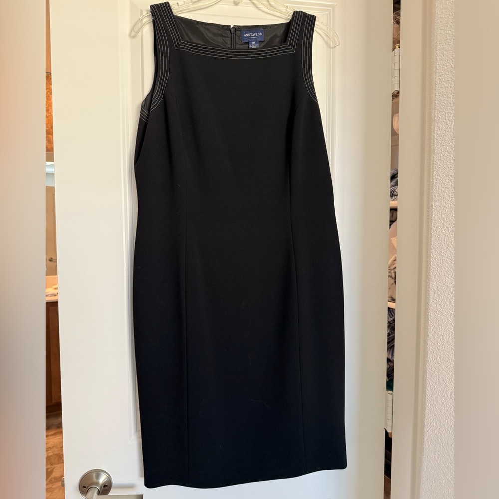 Ann Taylor Black Sleeveless Midi Dress